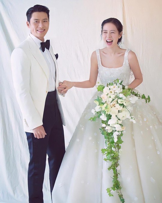 Đám cưới Hyun Bin – Son Ye-jin: Cô dâu bật khóc - Ảnh 4.