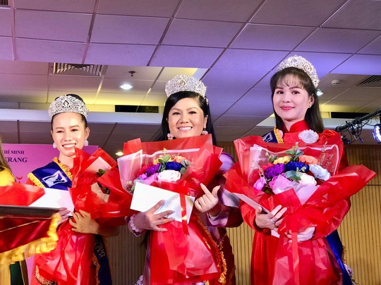 Tú Sương và Võ Hoài Long đoạt giải nhất cuộc thi Nghệ sĩ thời trang chào mừng 8-3 - Ảnh 1.
