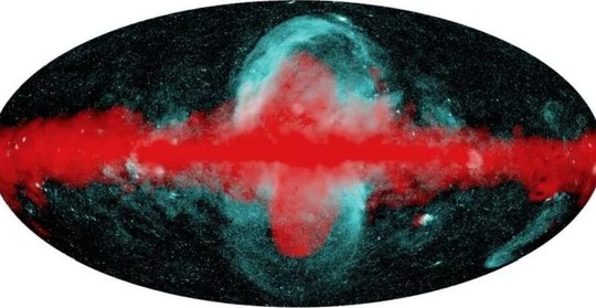 Quái vật thổi bong bóng khổng lồ gắn vào thiên hà chứa Trái Đất - Ảnh 1.