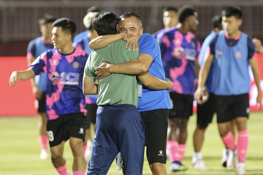 Cầu thủ Sài Gòn FC hạnh phúc vỡ oà khi lọt vào tứ kết Cúp Quốc gia - Ảnh 9.