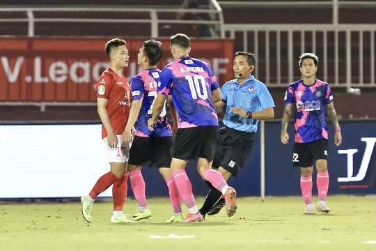 Cầu thủ Sài Gòn FC hạnh phúc vỡ oà khi lọt vào tứ kết Cúp Quốc gia - Ảnh 5.
