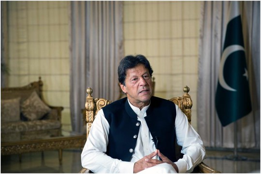 Thủ tướng Pakistan bất ngờ mất chức - Ảnh 1.