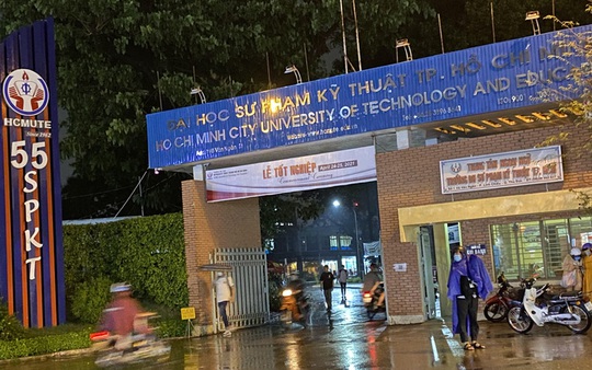 Yêu cầu Trường ĐH Sư phạm kỹ thuật TP HCM khôi phục quyền lợi của TS Trương Thị Hiền - Ảnh 1.