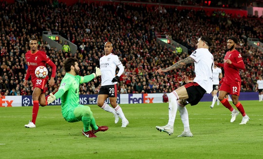 Tiệc bàn thắng mãn nhãn, Liverpool chặn bước  Benfica ở tứ kết - Ảnh 6.