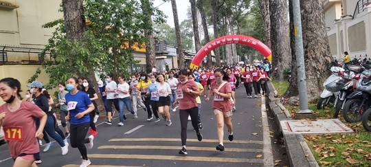 Nhiều hoạt động chăm lo đoàn viên - lao động - Ảnh 5.