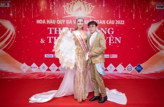 Áo dạ hội NTK Tommy Nguyễn đấu giá thành công với 450 triệu làm từ thiện - Ảnh 4.