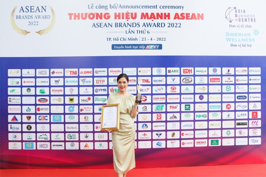 Venesa nhận cú đúp giải thưởng Thương hiệu mạnh ASEAN 2022 - Ảnh 2.