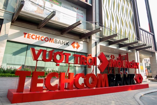 Techcombank đạt lợi nhuận trước thuế 6,8 ngàn tỉ đồng trong quý I-2022 - Ảnh 1.