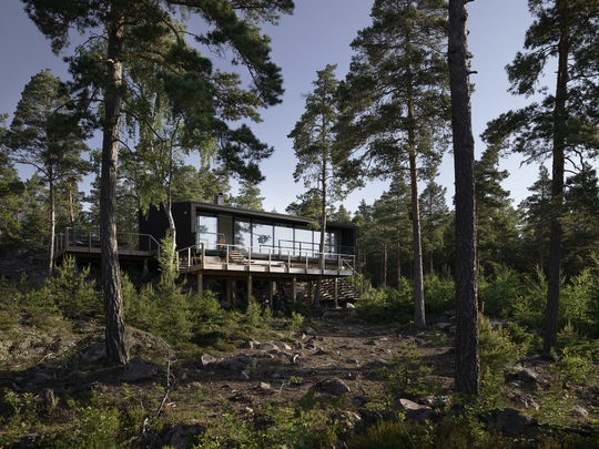 Chốn nghỉ dưỡng ẩn sâu trong núi rừng Thụy Điển - Ảnh 1.