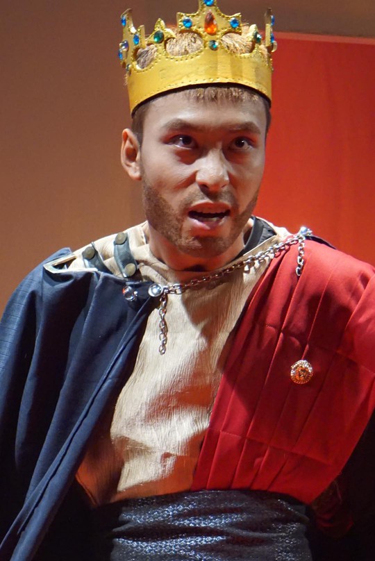 Vở kịch kinh điển Macbeth của Vũ Xuân Trang chinh phục khán giả - Ảnh 2.
