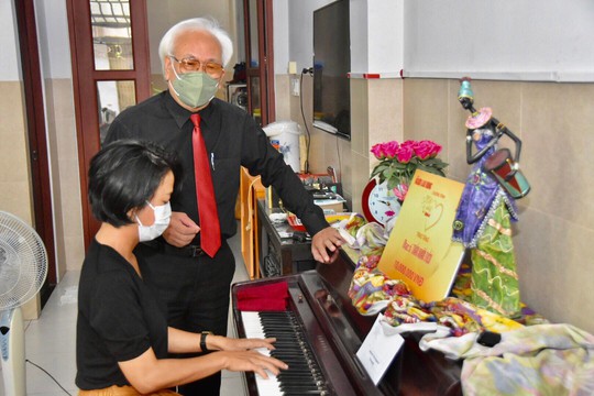 Chương trình Mai Vàng nhân ái thăm nhạc sĩ Trần Xuân Tiến - Ảnh 4.