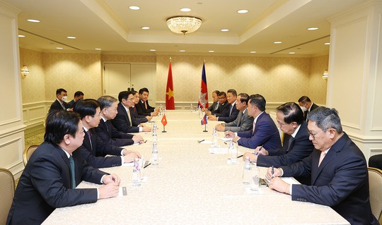 Thủ tướng Hun Sen mời Thủ tướng Phạm Minh Chính thăm chính thức Campuchia - Ảnh 2.