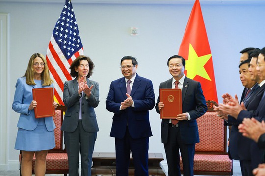Thủ tướng Phạm Minh Chính gặp Bộ trưởng Tài chính, Thương mại Mỹ - Ảnh 4.