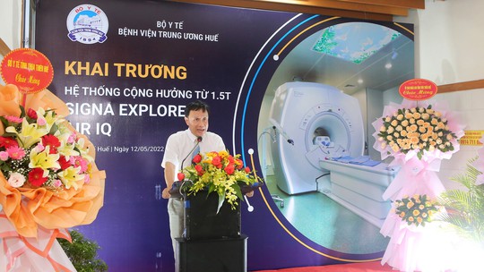 Bệnh viện Trung ương Huế đưa hệ thống MRI hiện đại nhất vào chẩn đoán bệnh tật - Ảnh 3.