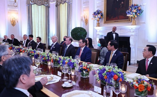 Những hình ảnh Thủ tướng Phạm Minh Chính dự chiêu đãi của Tổng thống Joe Biden - Ảnh 8.