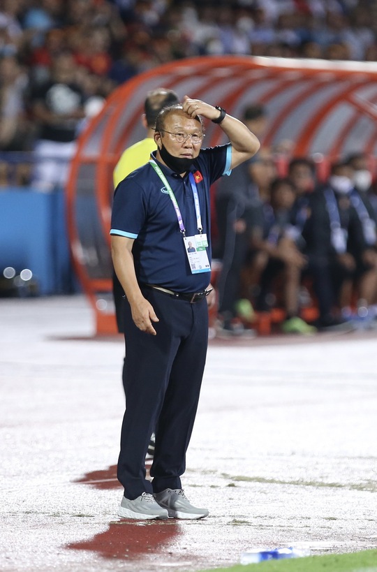 HLV Park Hang-seo chưa hài lòng sau trận U23 Việt Nam thắng Myanmar - Ảnh 15.