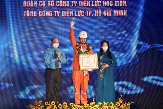 3 kỹ sư trẻ của EVNHCMC đạt danh hiệu “Người thợ trẻ giỏi” toàn quốc năm 2022 - Ảnh 1.