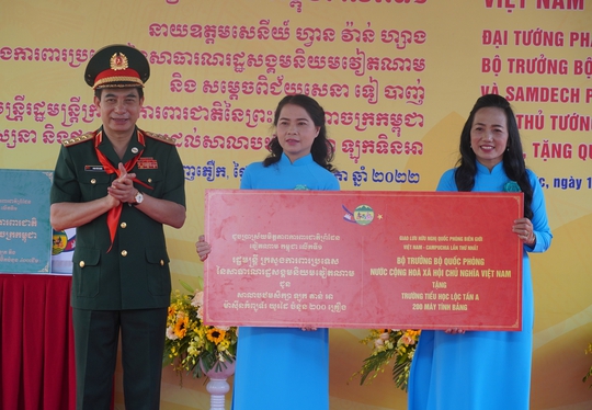 Ấn tượng giao lưu hữu nghị Quốc phòng biên giới Việt Nam- Campuchia - Ảnh 4.