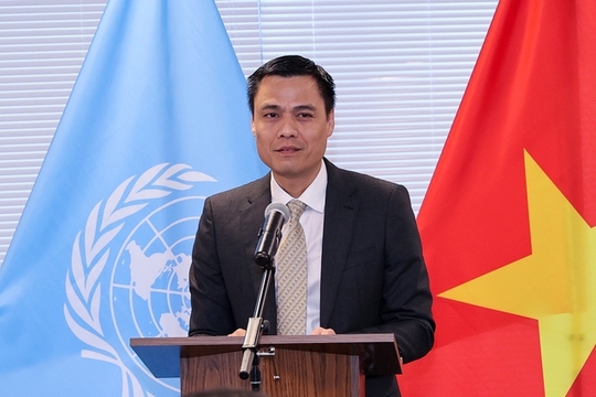Thủ tướng Phạm Minh Chính: Thế hệ chúng tôi chưa làm thì thế hệ tương lai sẽ làm - Ảnh 11. Thủ tướng Phạm Minh Chính: Thế hệ chúng tôi chưa làm thì thế hệ tương lai sẽ làm - Ảnh 11.