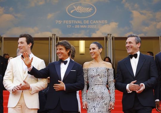 Tom Cruise phong độ tuổi 59, khuấy động Cannes 2022 - Ảnh 11.
