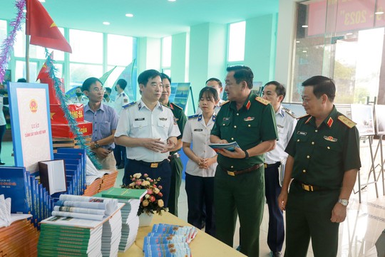 Luật Cảnh sát biển Việt Nam đi vào cuộc sống, góp phần bảo vệ chủ quyền biển đảo - Ảnh 1.