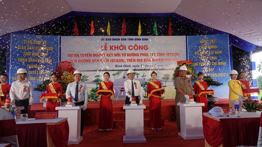 Bình Định khởi công tuyến đường 700 tỉ đồng kết nối Quốc lộ 1 ra biển - Ảnh 1.