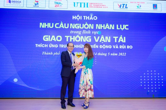 Sôi nổi ngày hội việc làm Trường Đại học Giao thông Vận tải TP HCM - Ảnh 4.