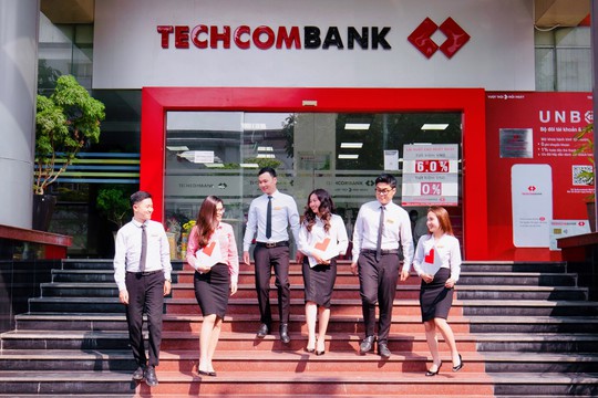 Techcombank vào Top 2.000 Doanh nghiệp lớn nhất thế giới - Ảnh 2.