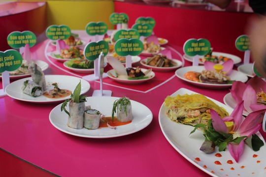 Kỷ lục Việt Nam với 200 món ăn được chế biến từ sen ở Đồng Tháp - Ảnh 8.