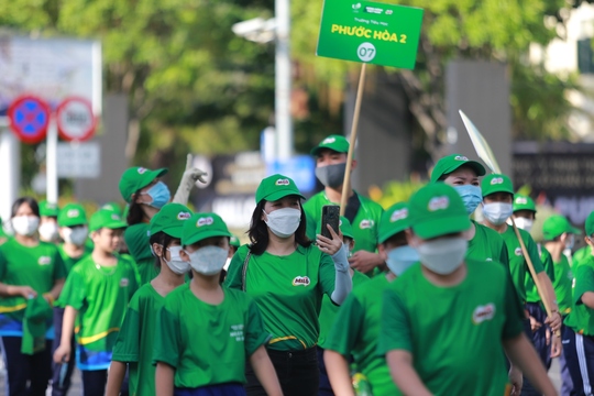 Hơn 7.000 người tham gia Ngày hội đi bộ tại Nha Trang - Ảnh 5.
