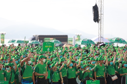 Hơn 7.000 người tham gia Ngày hội đi bộ tại Nha Trang - Ảnh 2.