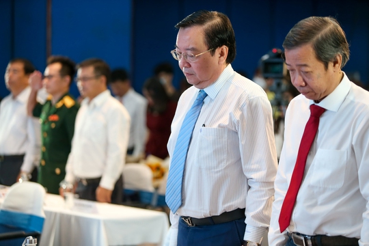 Trao giải cuộc thi viết “Người thầy thuốc trong tôi”: Ấn tượng, đầy cảm xúc - Ảnh 2.