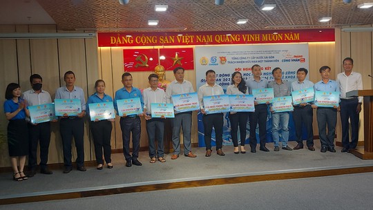 Hội nghị tổng kết của Tổng Công ty Cấp nước Sài Gòn- TNHH MTV - Ảnh 3.