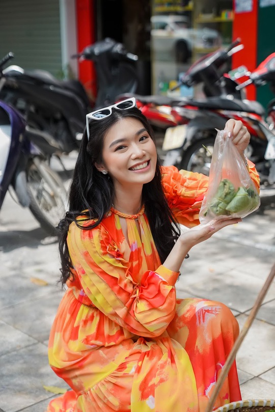 Hoa hậu Indonesia - Top 6 Miss World 2021 - hào hứng khám phá ẩm thực Hà Nội - Ảnh 3.