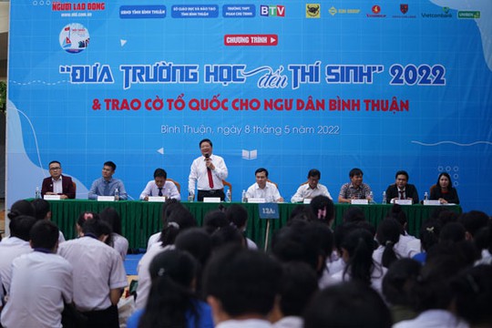 ĐƯA TRƯỜNG HỌC ĐẾN THÍ SINH 2022: Đầy cơ hội việc làm tại tỉnh nhà - Ảnh 1.