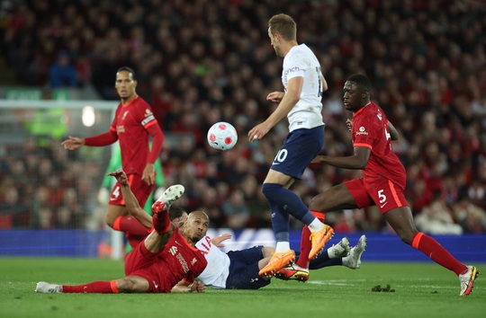 Liverpool - Tottenham chia điểm nảy lửa ở Anfield, Man United thua tan nát - Ảnh 6.