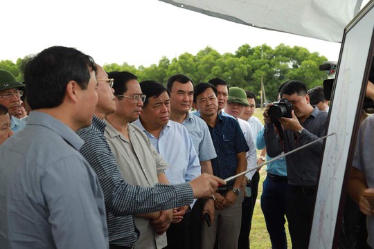 Thủ tướng Phạm Minh Chính dâng hương tại Ngã ba Đồng Lộc, khảo sát mỏ sắt Thạch khê - Ảnh 5.