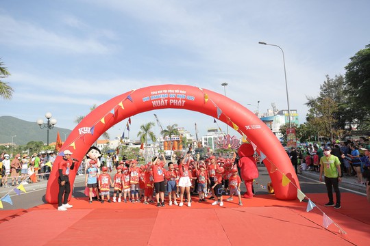 2.000 runners nhí hào hứng tham gia giải chạy Kun Marathon Quy Nhơn 2022 - Ảnh 1.