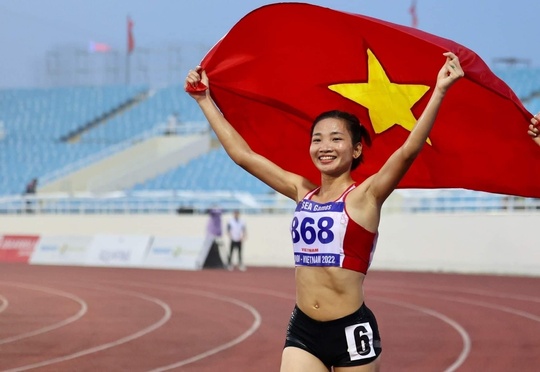 Nhà vô địch Nguyễn Thị Oanh nói gì về thành tích đáng ngưỡng mộ tại SEA Games 31? - Ảnh 1.