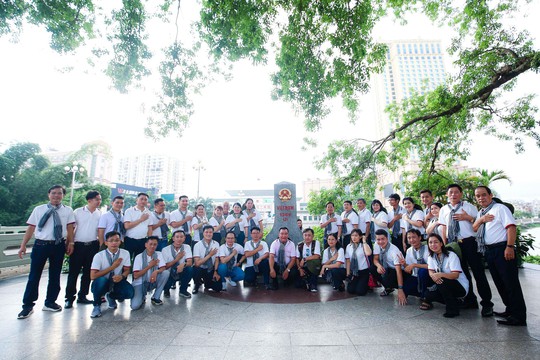 Đảng ủy Khối Dân - Chính - Đảng TP HCM về nguồn tại Quảng Ninh - Ảnh 10.