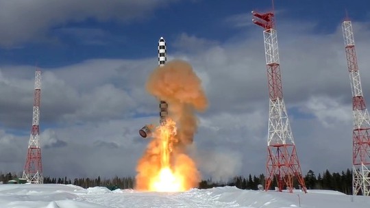 Tổng thống Putin nói về hệ thống tên lửa S-500 và Sarmat - Ảnh 3.