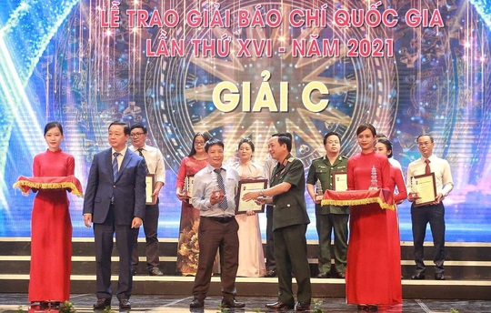 Báo Người Lao Động đoạt giải C Báo chí Quốc gia 2021 - Ảnh 2.