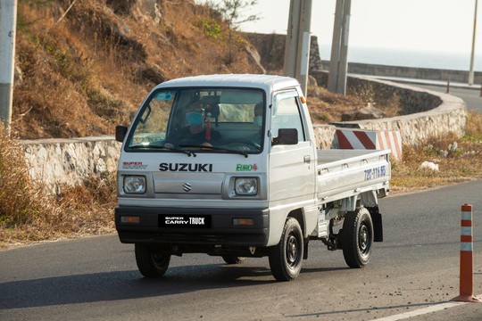 Suzuki Carry Truck - con cưng hái tiền của chủ doanh nghiệp - Ảnh 1.