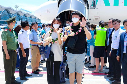 Hãng hàng không thứ 2 đưa khách Hàn Quốc đến Nha Trang - Ảnh 3.