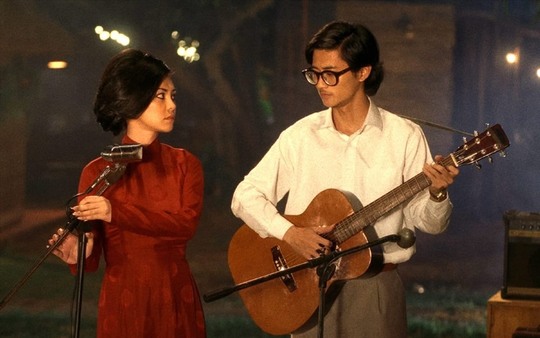 Nhà sản xuất Em và Trịnh lên tiếng về vấn đề hư cấu gây tranh cãi trong phim - Ảnh 1.