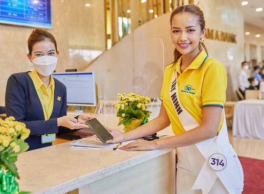 Nam A Bank sẽ sát cánh cùng Top 3  Hoa hậu hoàn vũ Việt Nam 2022 trong các hoạt động vì cộng đồng - Ảnh 2.