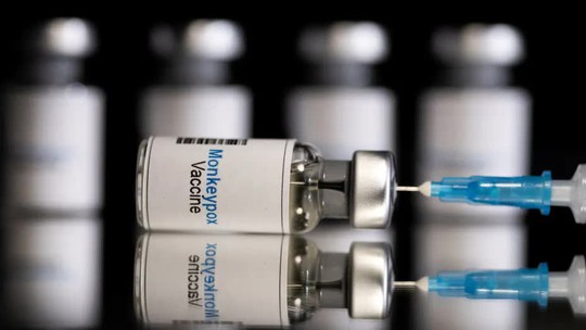 Mỹ chạy đua triển khai vắc-xin ngừa đậu mùa khỉ - Ảnh 1.