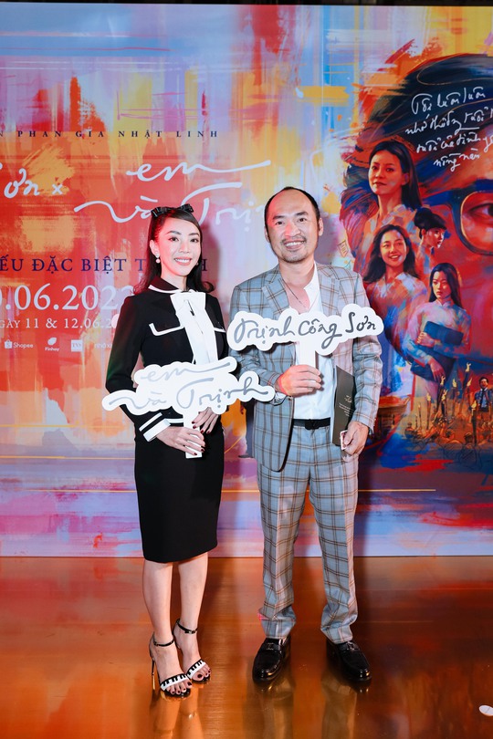 Sao Việt rộn rã trên thảm đỏ ra mắt phim về nhạc sĩ Trịnh Công Sơn - Ảnh 5.