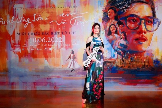 Sao Việt rộn rã trên thảm đỏ ra mắt phim về nhạc sĩ Trịnh Công Sơn - Ảnh 6.