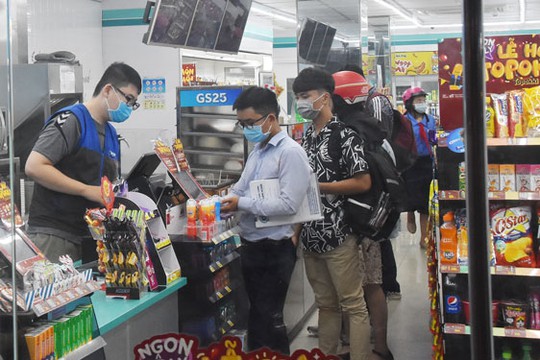 Quy định mù mờ làm khó nhà bán lẻ - Ảnh 1.
